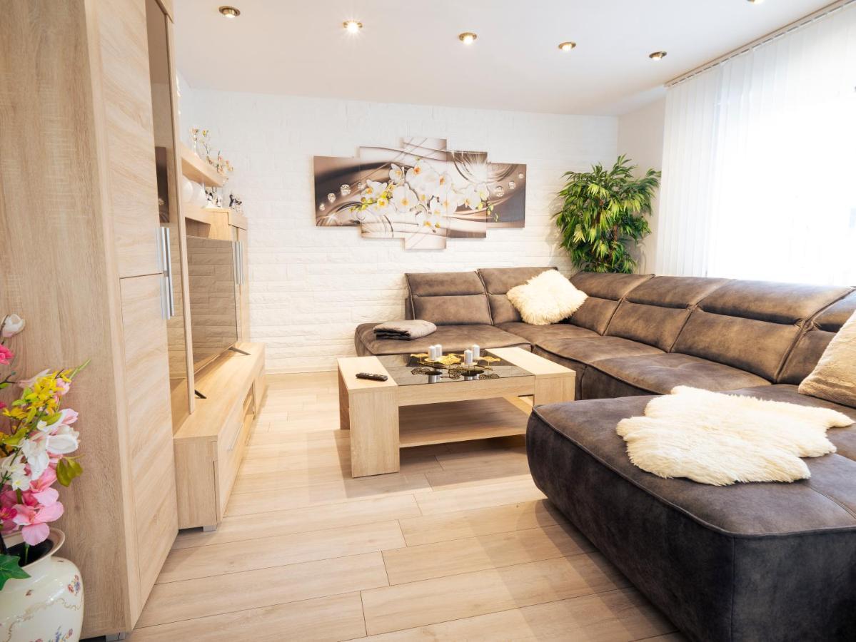 Truth Fuer 5 - King Size Betten, Kamin, Garten, Xxl Couch, Smart-Tv ดอร์ทมุนด์ ภายนอก รูปภาพ